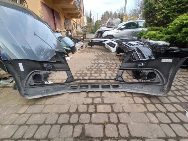 Бампер на авто 8R0807105KGRU VAG