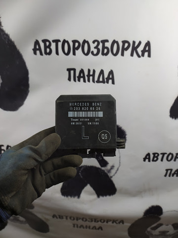 Блок комфорту задніх дверей A2038202185 MERCEDES