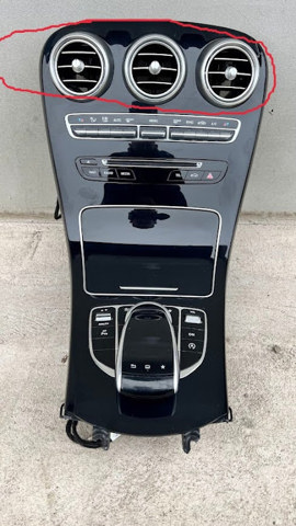 Решітка повітропровода A2058300301 MERCEDES
