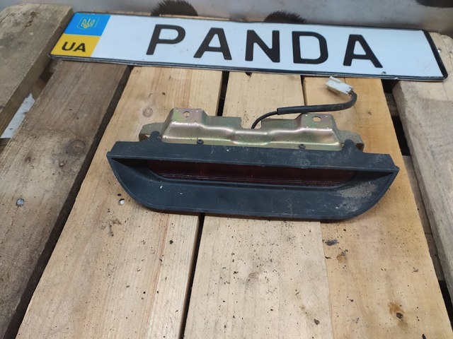 Додаткові задні стопи MR245579 MITSUBISHI