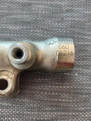 Розподільник палива SH0113GC0 MAZDA