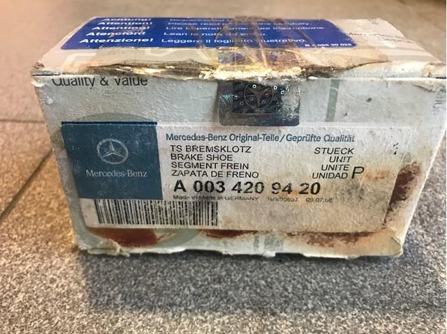 Колодки гальмівні задні, дискові A0034209420 MERCEDES