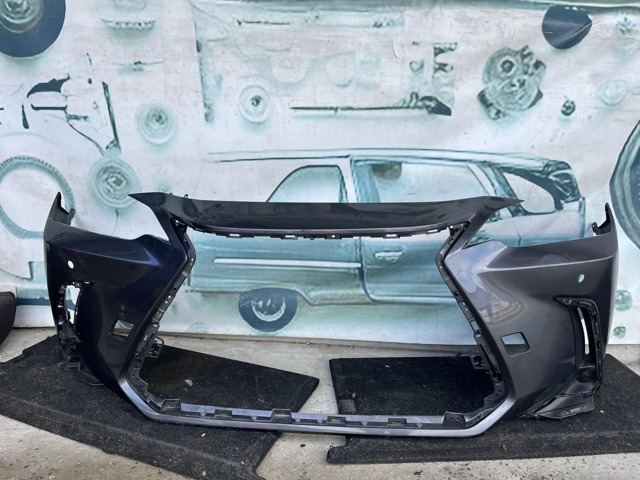 Бампер передній 5211978965 TOYOTA