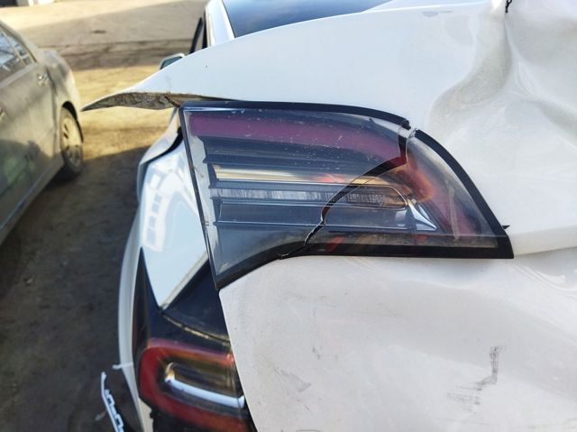 Ліхтар задній лівий, внутрішній 107740100G TESLA