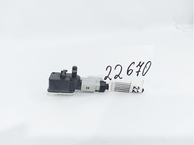 Датчик Ейрбег передній 13576422 GM