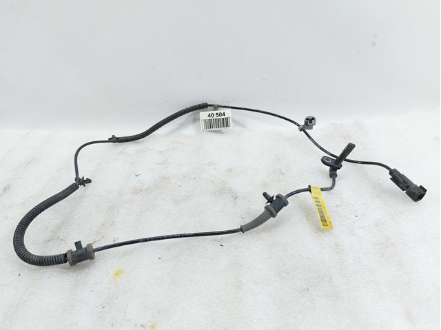Датчик АБС (ABS) задній 23483153 GM
