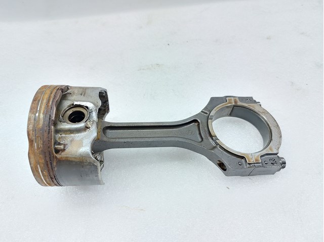 Шатун поршня двигуна 235103L100 HYUNDAI