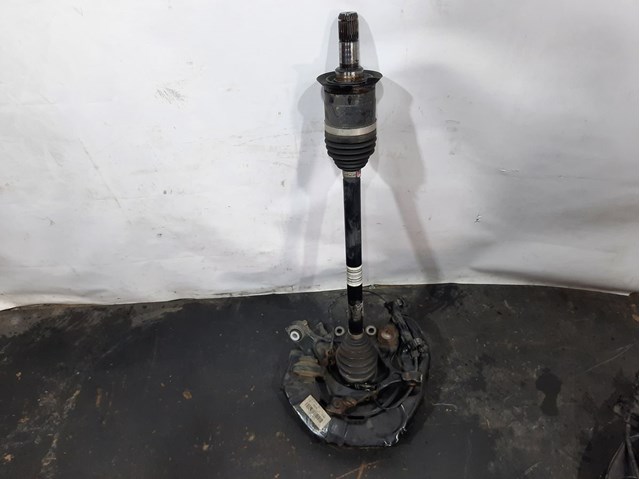 Цапфа поворотного кулака 33326792524 BMW