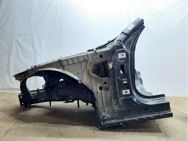 Чверть передня ліва 41107204047 BMW