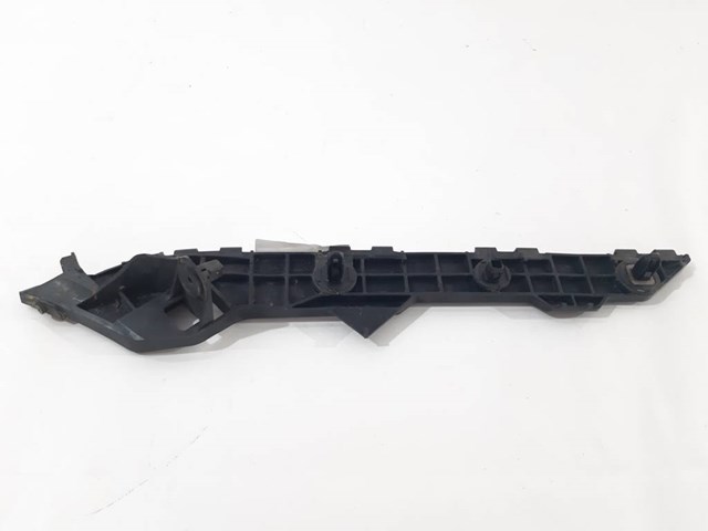 Кронштейн бампера заднього, правий 5215502110 TOYOTA