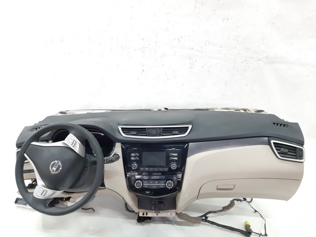 Панель передня "торпедо" 682006FL0A NISSAN