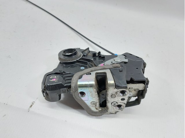 Замок дверей водія 6904042250 TOYOTA