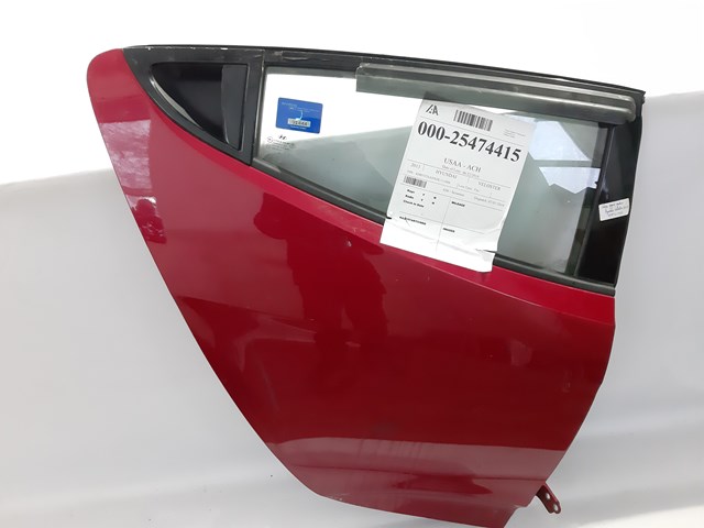Двері пасажирські задні праві 770042V010 HYUNDAI