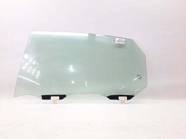 Скло задньої двері лівої 823013SG0A NISSAN