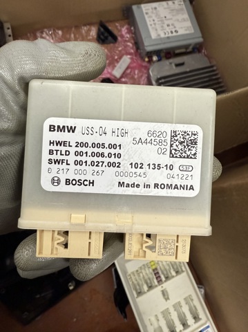 Модуль (блок ЕБУ) управління парктроніком 66205A44585 BMW