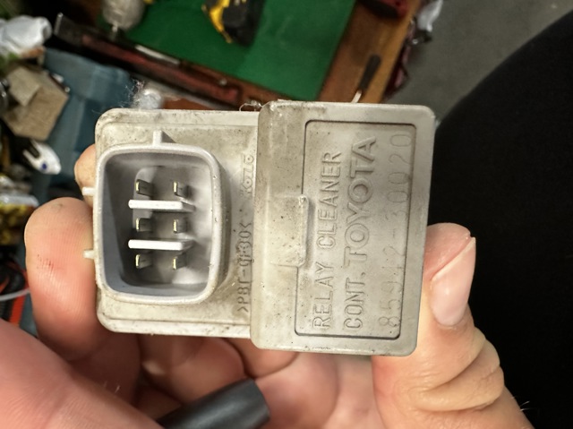 Реле омивача фар 8594230020 TOYOTA