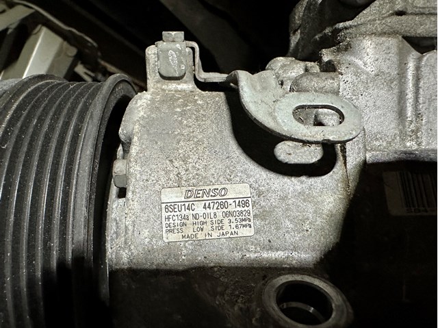 Компресор кондиціонера 883101A660 TOYOTA