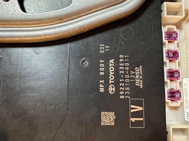8922133E90 Toyota