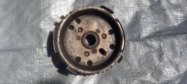 Фланець шестерні розподільного валу 03L109239A VAG