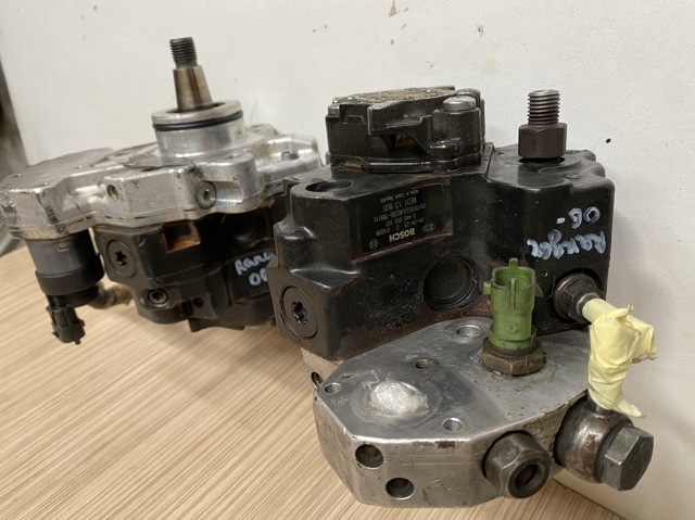 Насос паливний високого тиску (ПНВТ) - DIESEL 0445010107 BOSCH