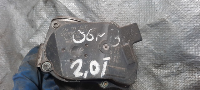 Дросільна заслінка в зборі 06F133062G VAG