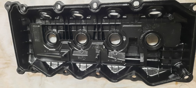 Кришка клапанів 13264EC01A NISSAN
