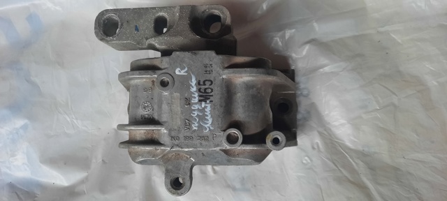 Права подушка мотора 1K0199262P VAG