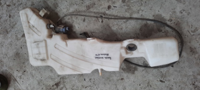 Водяний бачок омивача скла 28910EB500 NISSAN