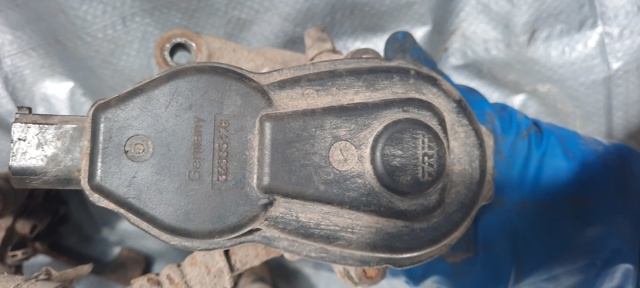 Супорт гальмівний задній правий 32335478 VAG