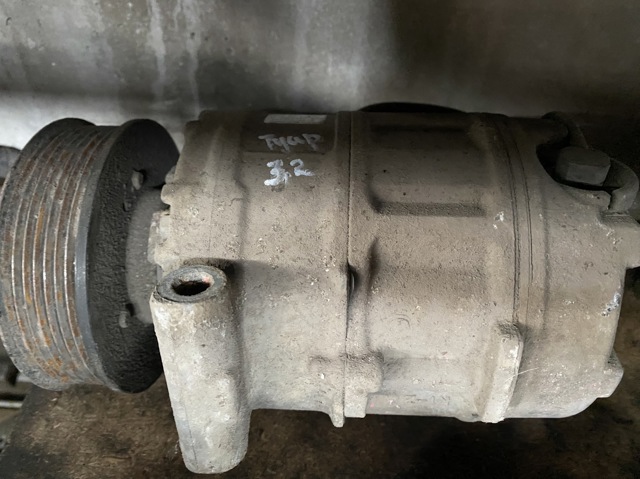 Насос кондиціонера 3B0820803C VAG