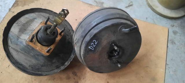 Вакуумника 47210VK106 NISSAN