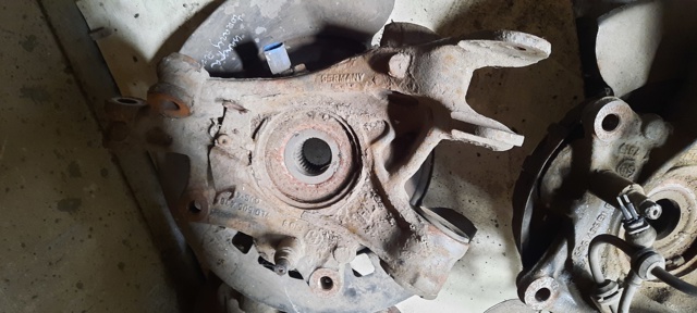 Цапфа поворотного кулака 7L0505436B VAG