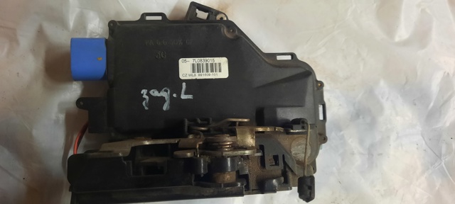 Замок задньої двері, лівої 7L0839015 VAG