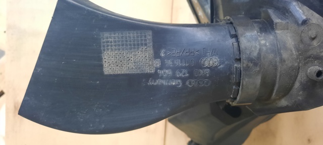 Повітрозабірник повітряного фільтра 8K0129604 VAG