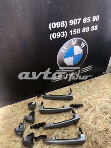 Ручка задніх дверей зовнішня, права 51217286162 BMW