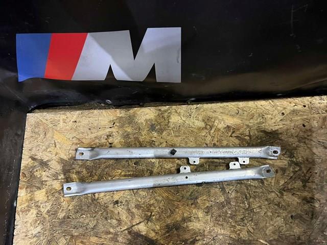Правий важіль передній нижній підвіски 51617210320 BMW