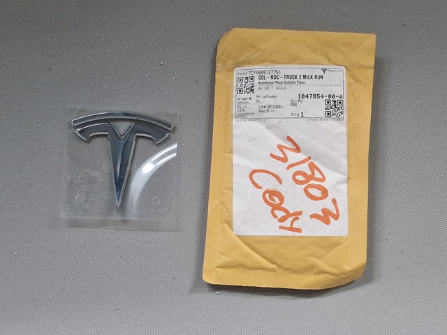 Емблема кришки багажника, фірменнийзначок 104785400A Tesla Model