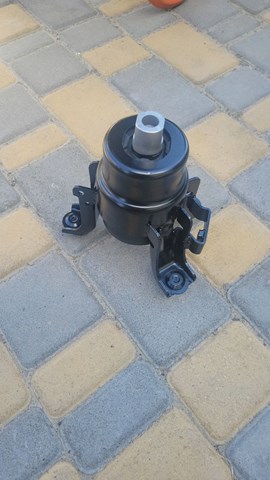 Кронштейн подушки (опори) двигуна, передньої 12361F0090 TOYOTA