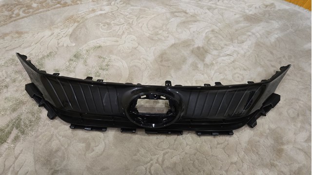 Решітка радіатора 5310148B61 TOYOTA