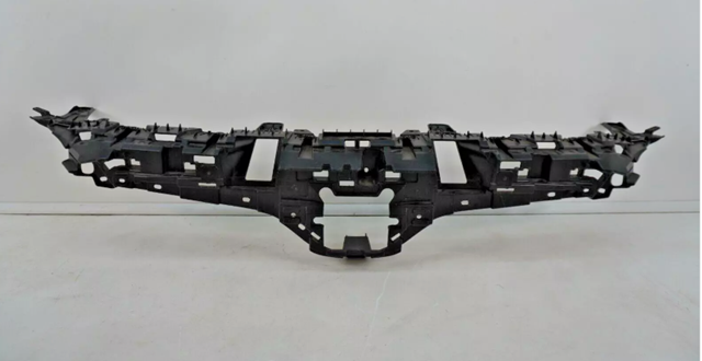 Кронштейн решітки радіатора 531150E010 TOYOTA