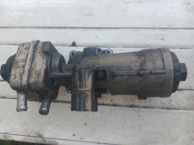 Корпус масляного фільтра 045115389E VAG
