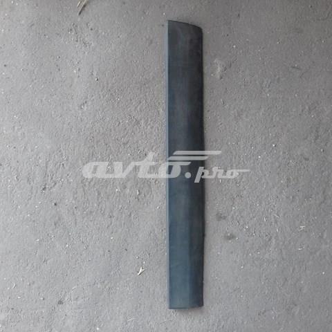Накладка задніх правих дверей, нижня 3B0854950B VAG