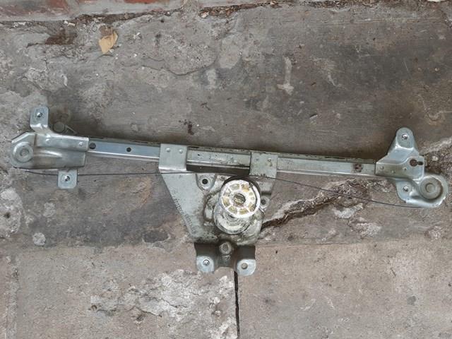 Механізм склопідйомника двері задньої, правої 90520230 GM