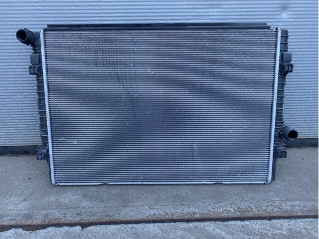 Радіатор двигуна Ауді Ку 3