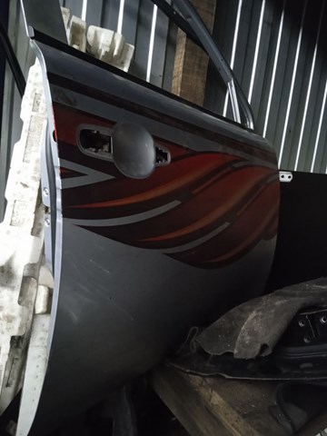 Дверка передня права 5700A176 MITSUBISHI