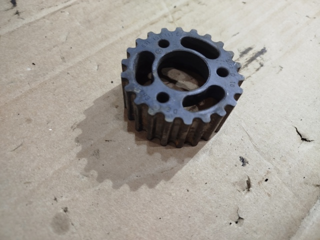 Шестерня приводу ПНВТ 03L130111E VAG