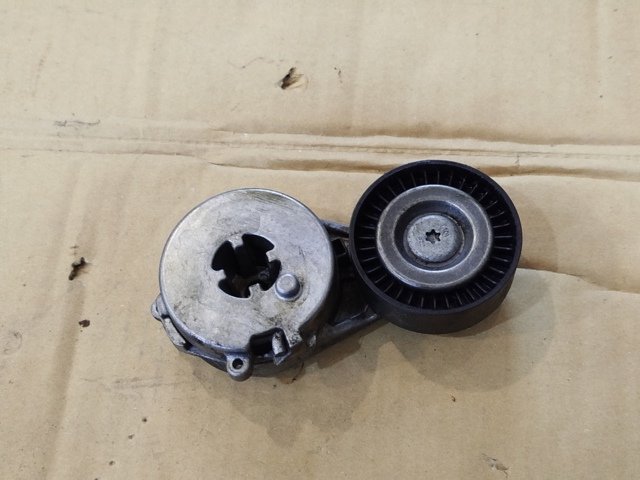 Натягувач приводного ременя Audi A4 B8