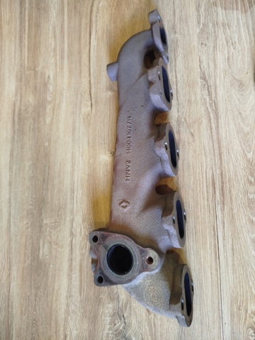 Газопроводи (колектор випускний) 1400400Q1C NISSAN