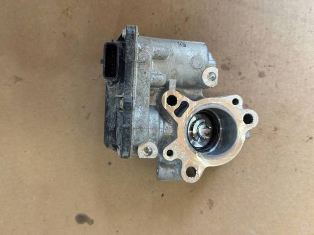 Клапан EGR рециркуляції газів 147100361R RENAULT