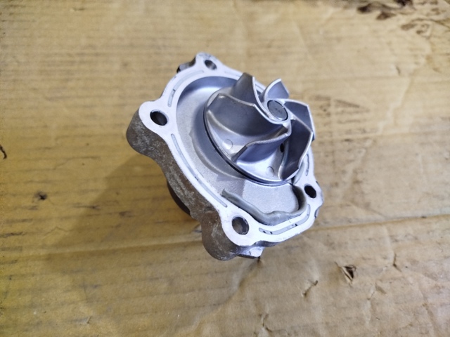Помпа охолодження 1740069G04 SUZUKI